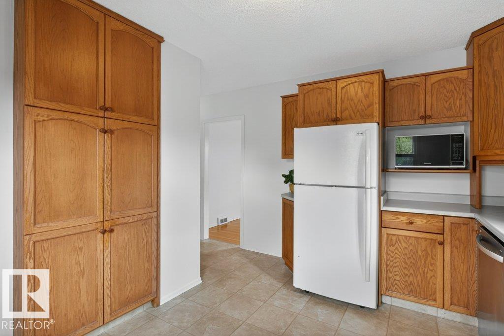 10640 79 ST NW NW - 8