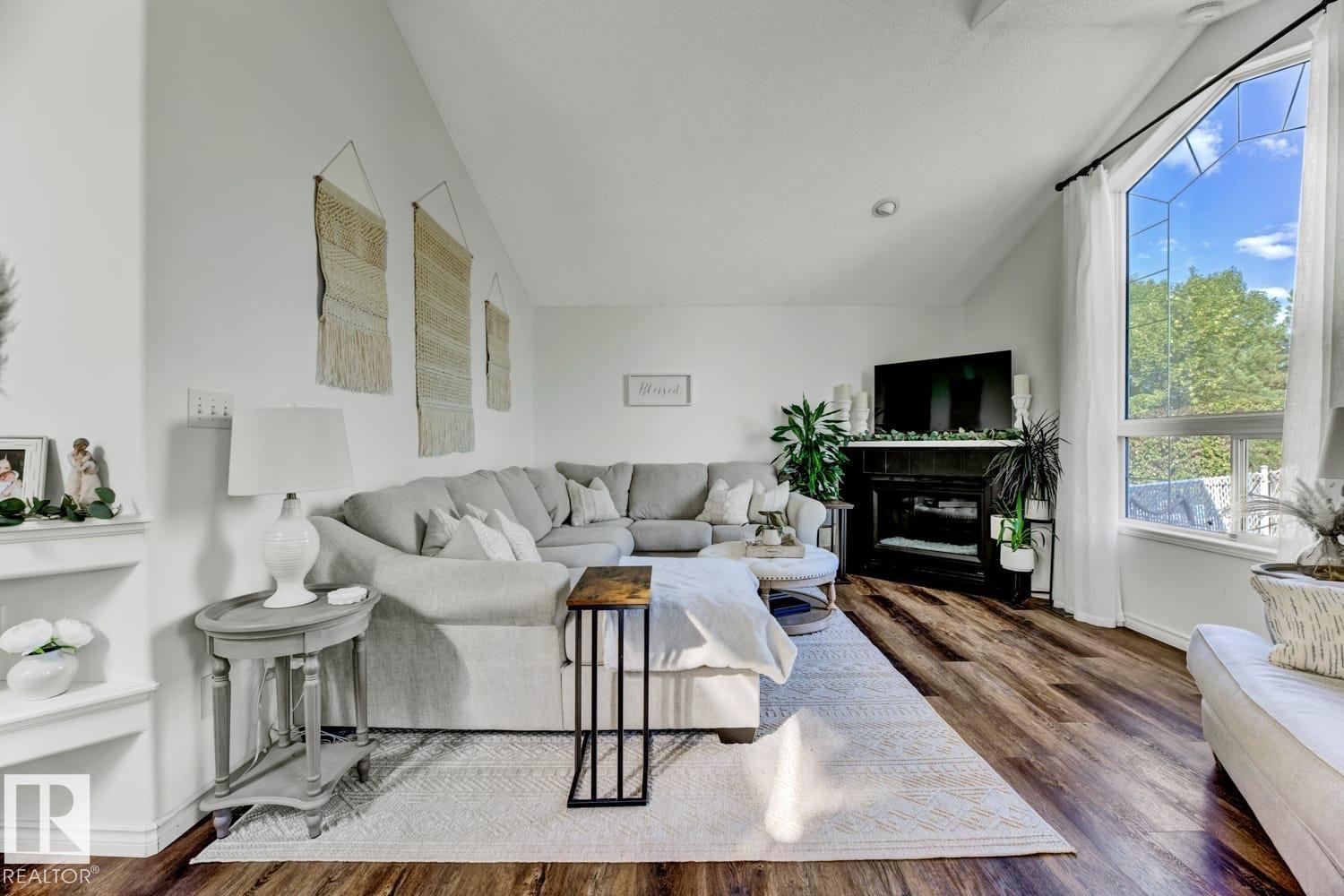 3208 135A AV NW - 26