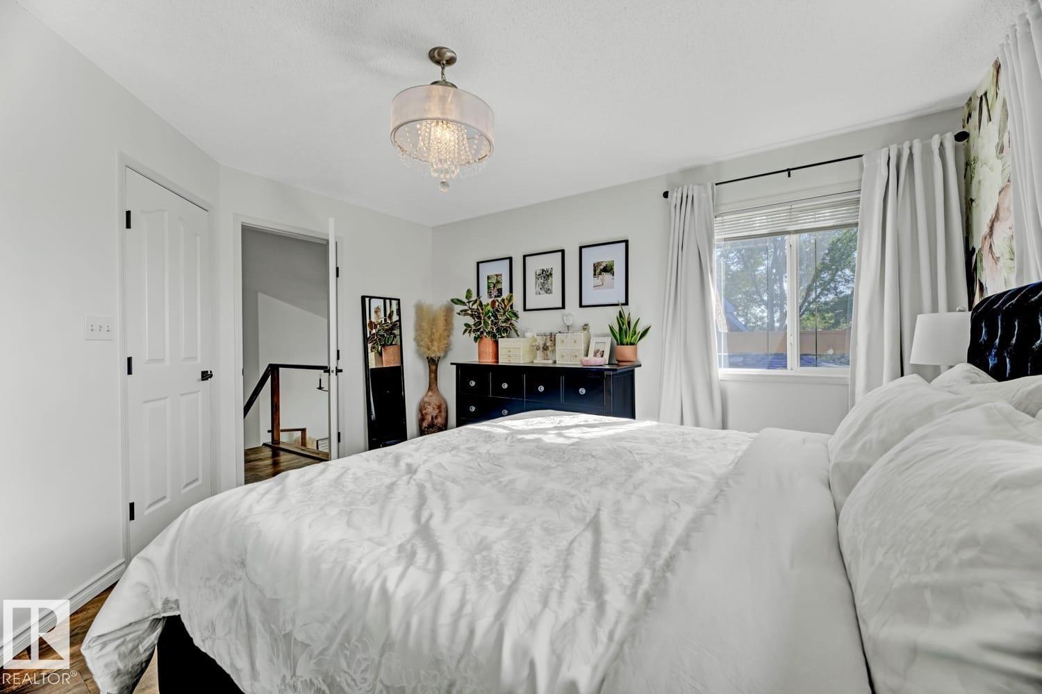 3208 135A AV NW - 37
