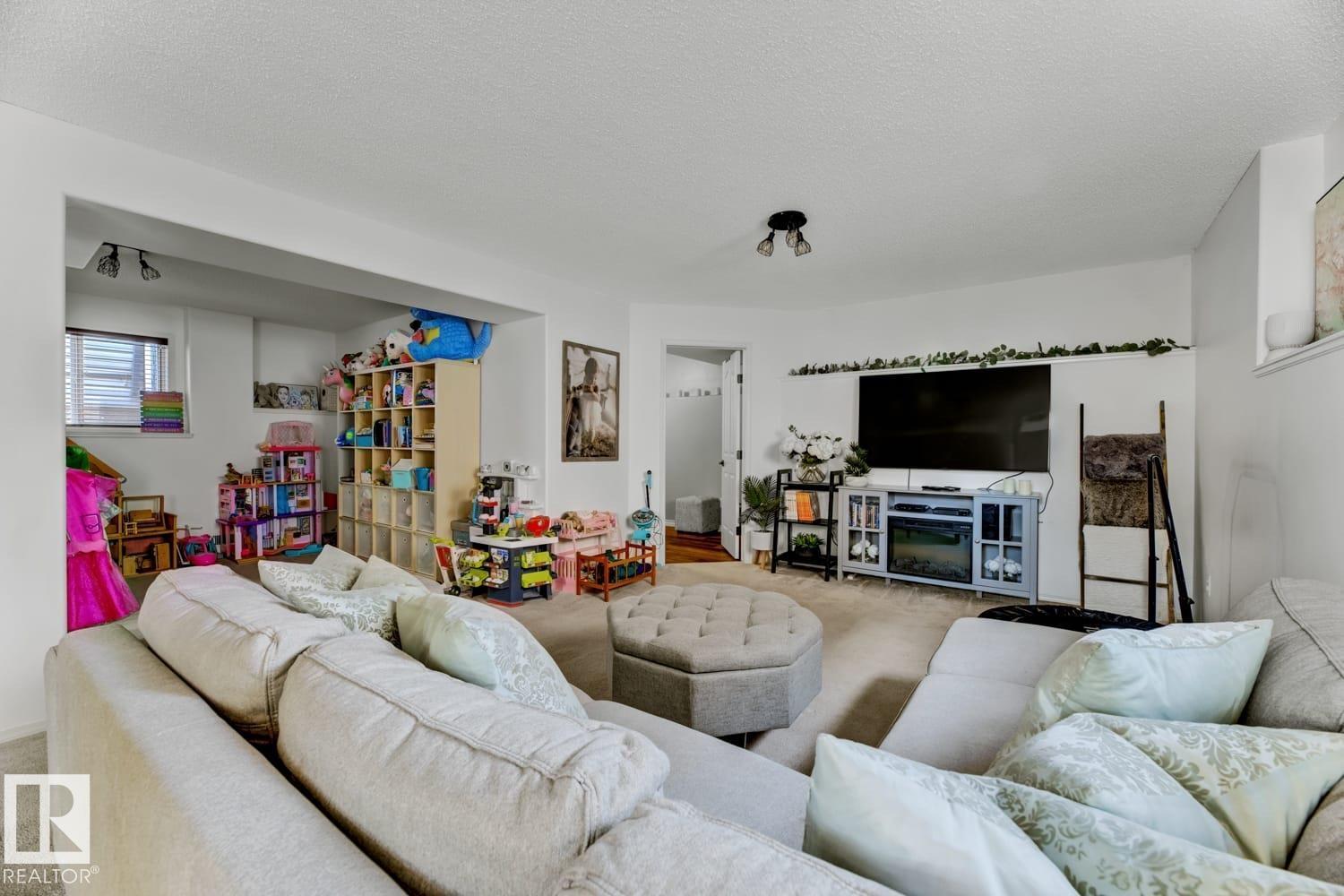 3208 135A AV NW - 43