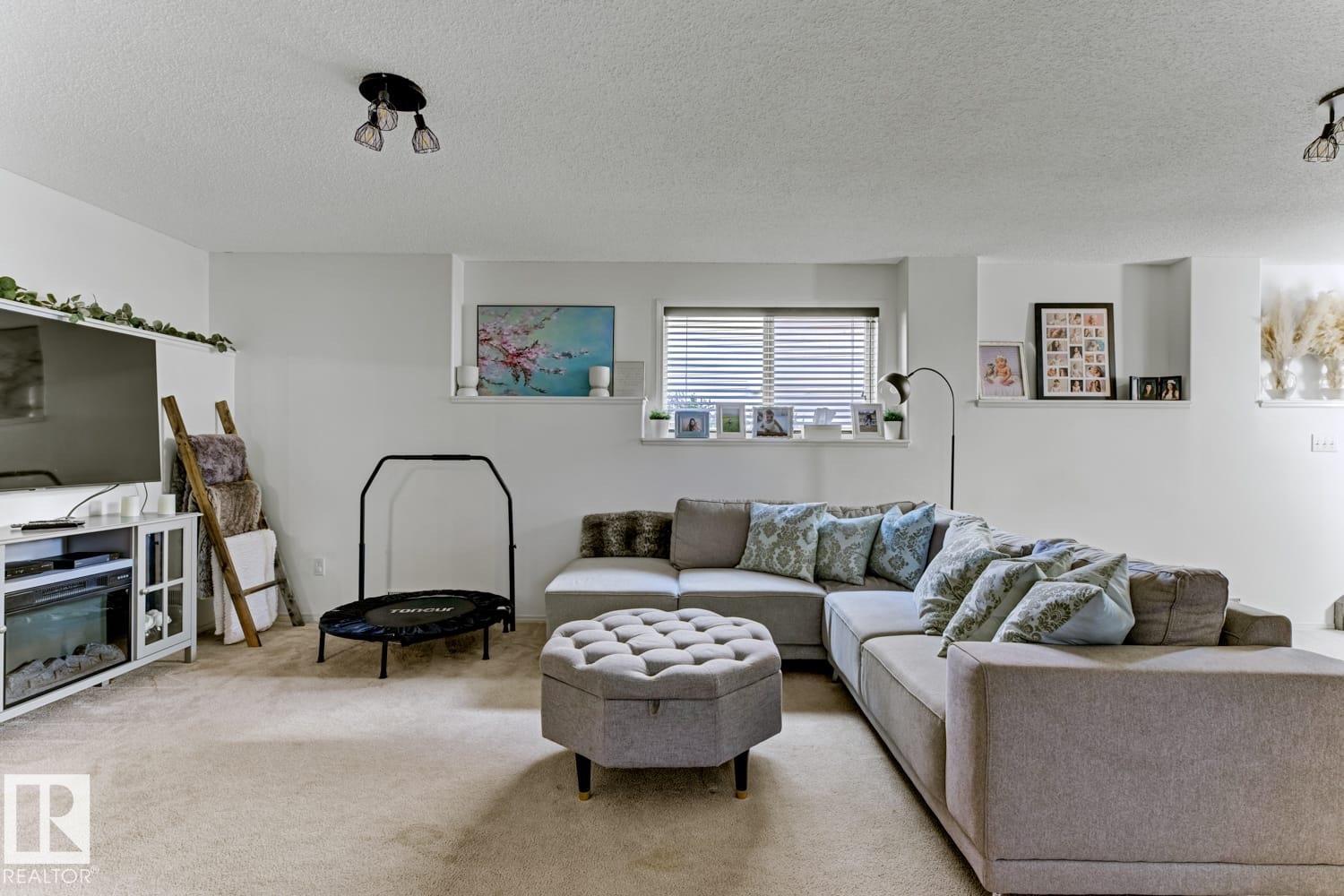 3208 135A AV NW - 45