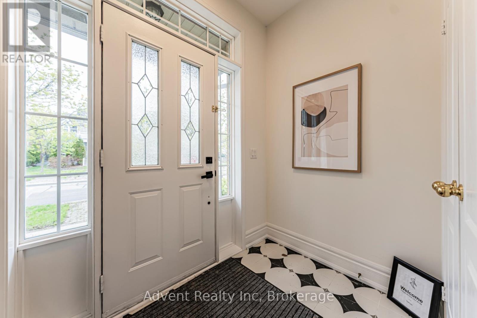 5 ANGUS GLEN BOULEVARD - 7