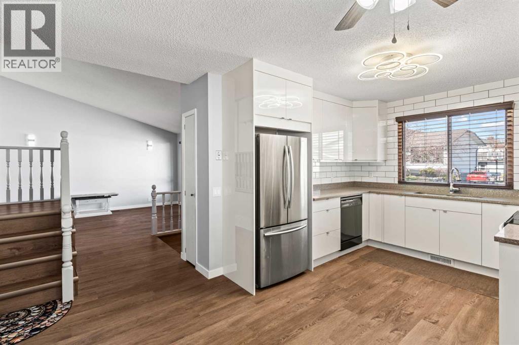 5811 Templehill Road NE - 10