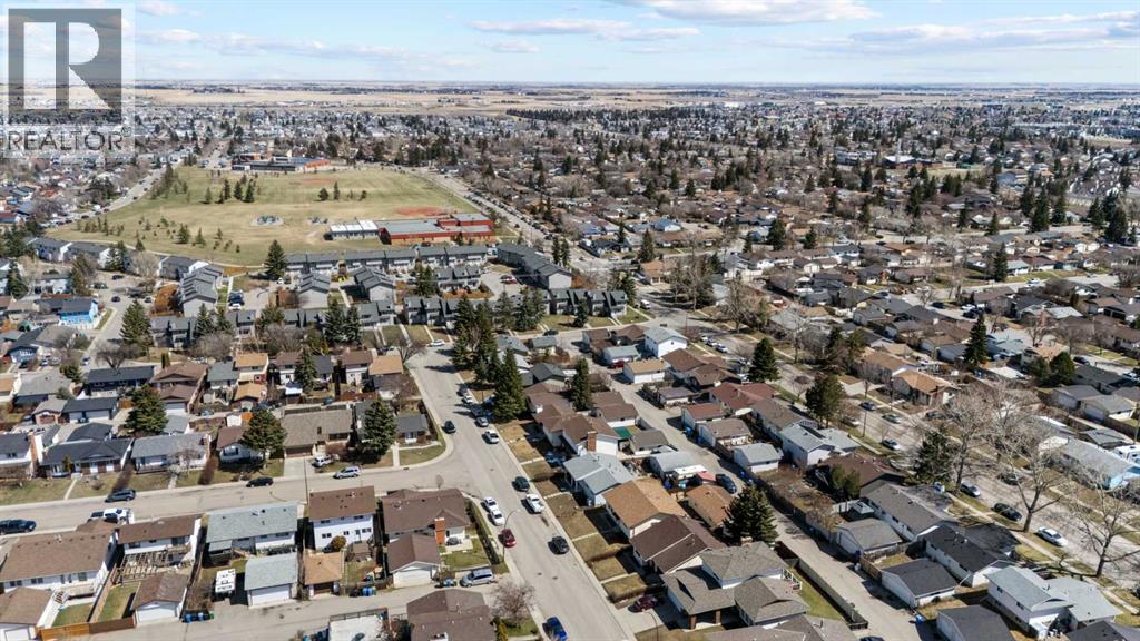 5811 Templehill Road NE - 35
