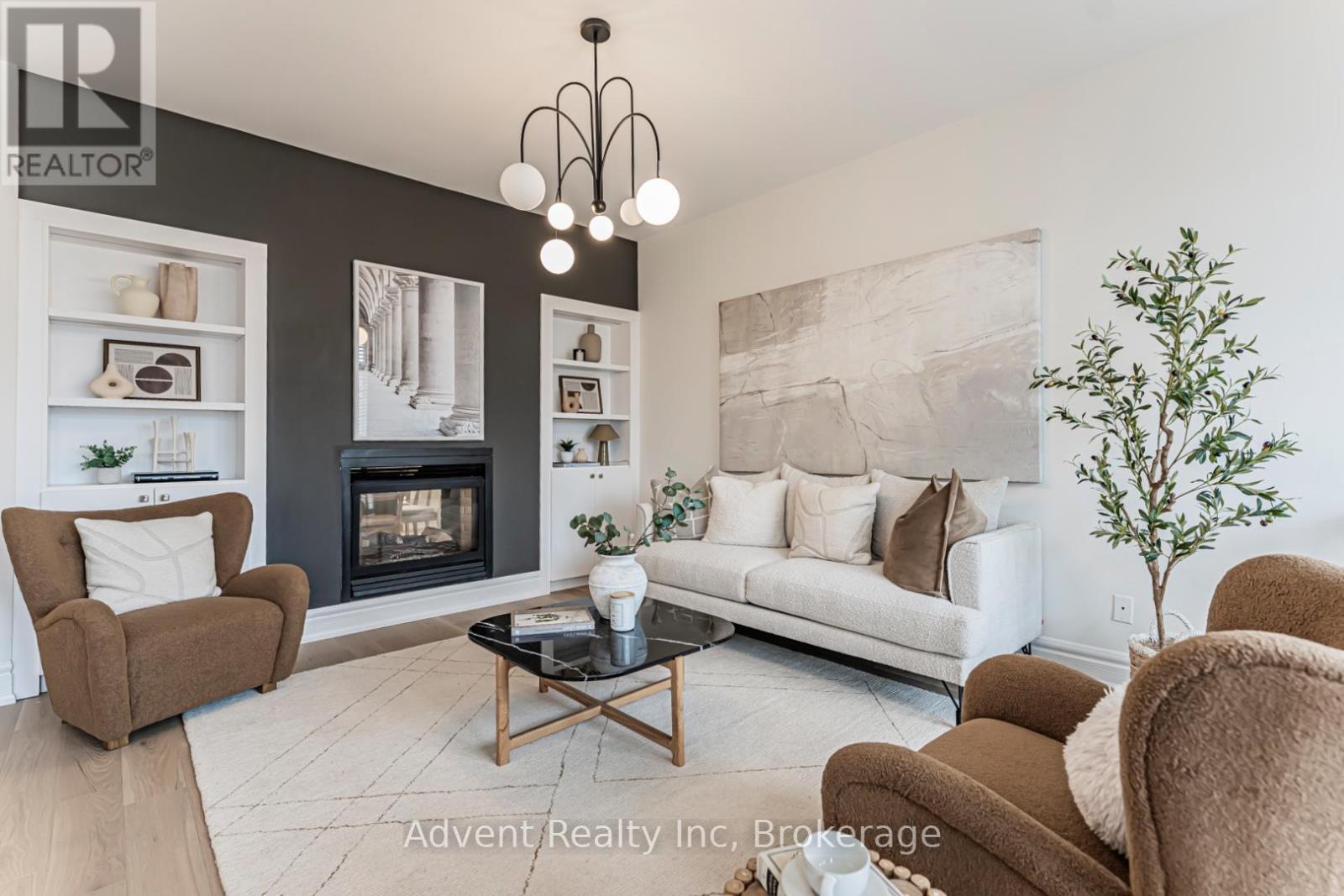 5 ANGUS GLEN BOULEVARD - 19