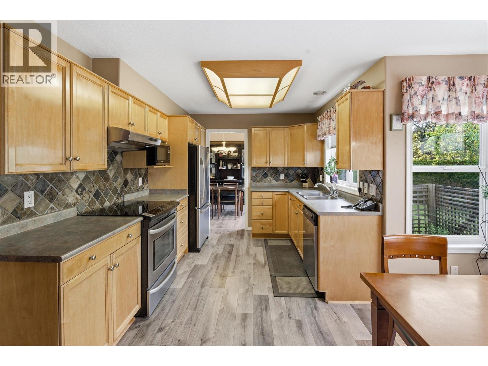 137 445 Yates Road North, Kelowna