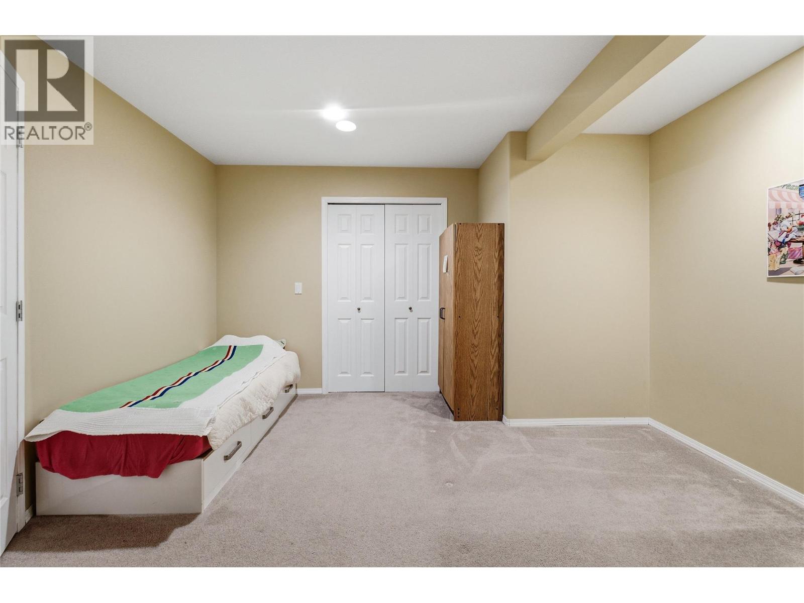 137 445 Yates Road North, Kelowna