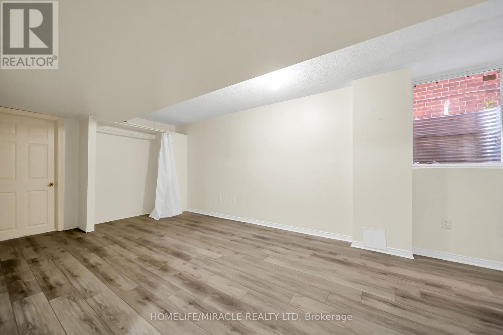 3 LOCARNO STREET - 33