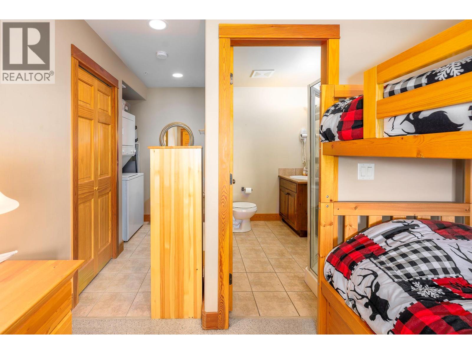 5015 Snowbird Way Unit# 12, Big White