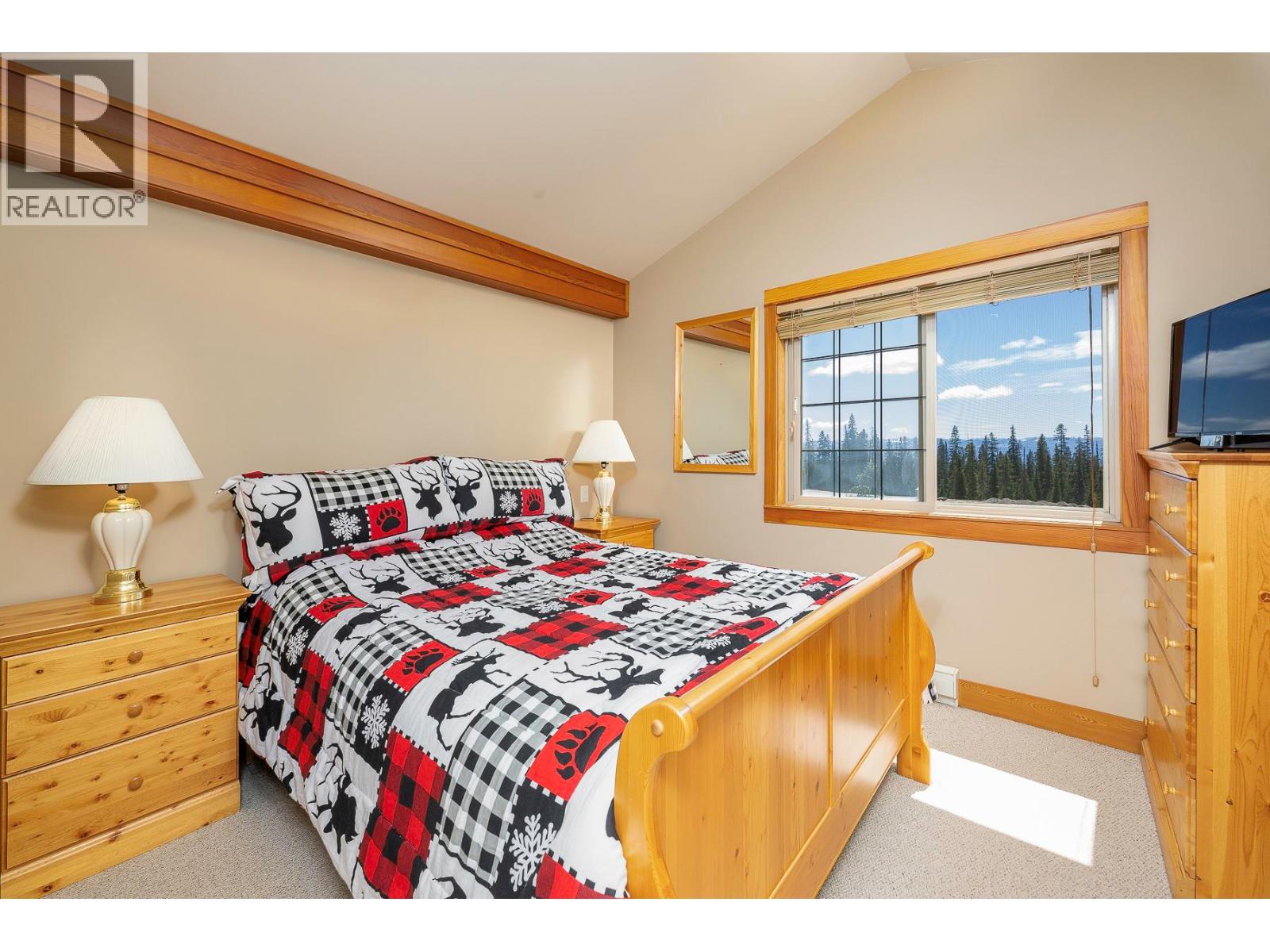 5015 Snowbird Way Unit# 12, Big White