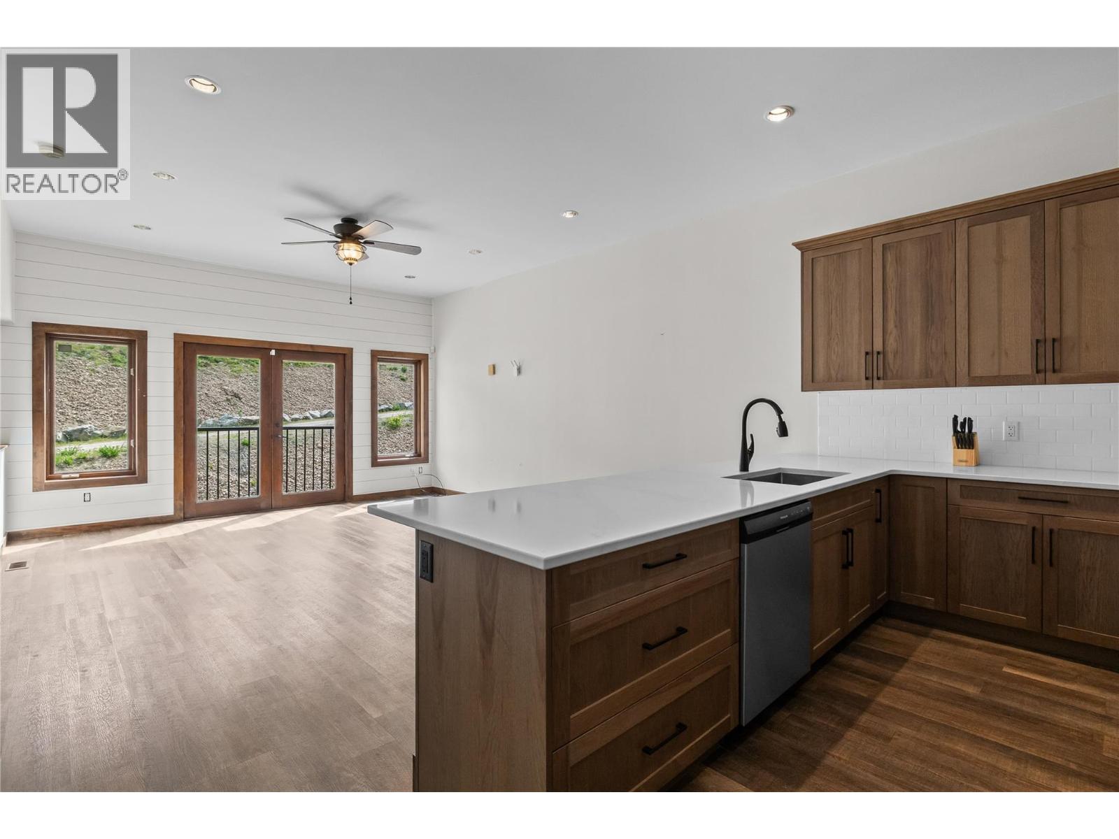 14124 Moberly Road - 65