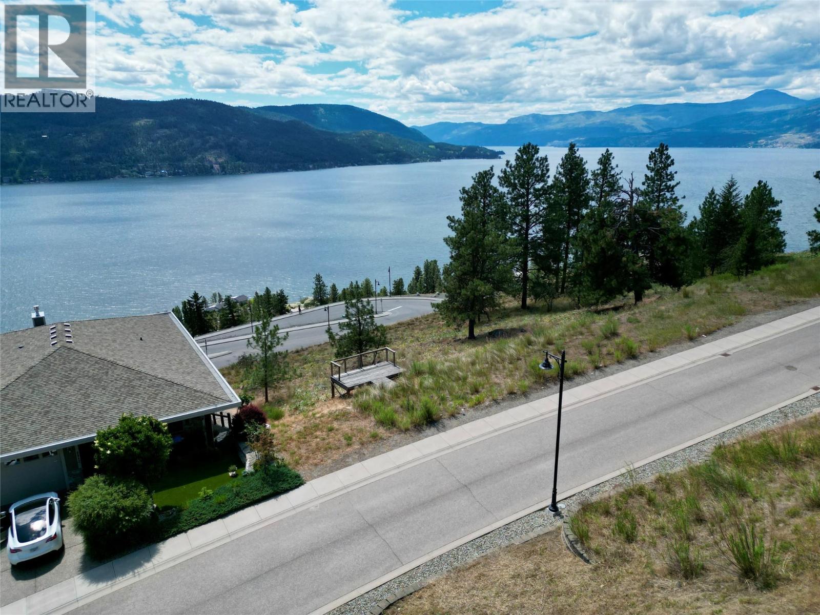  8816 Stonington Road, Vernon