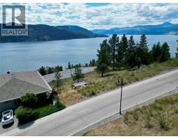 8816 Stonington Road, Vernon, BC V1H2K8 Photo 12