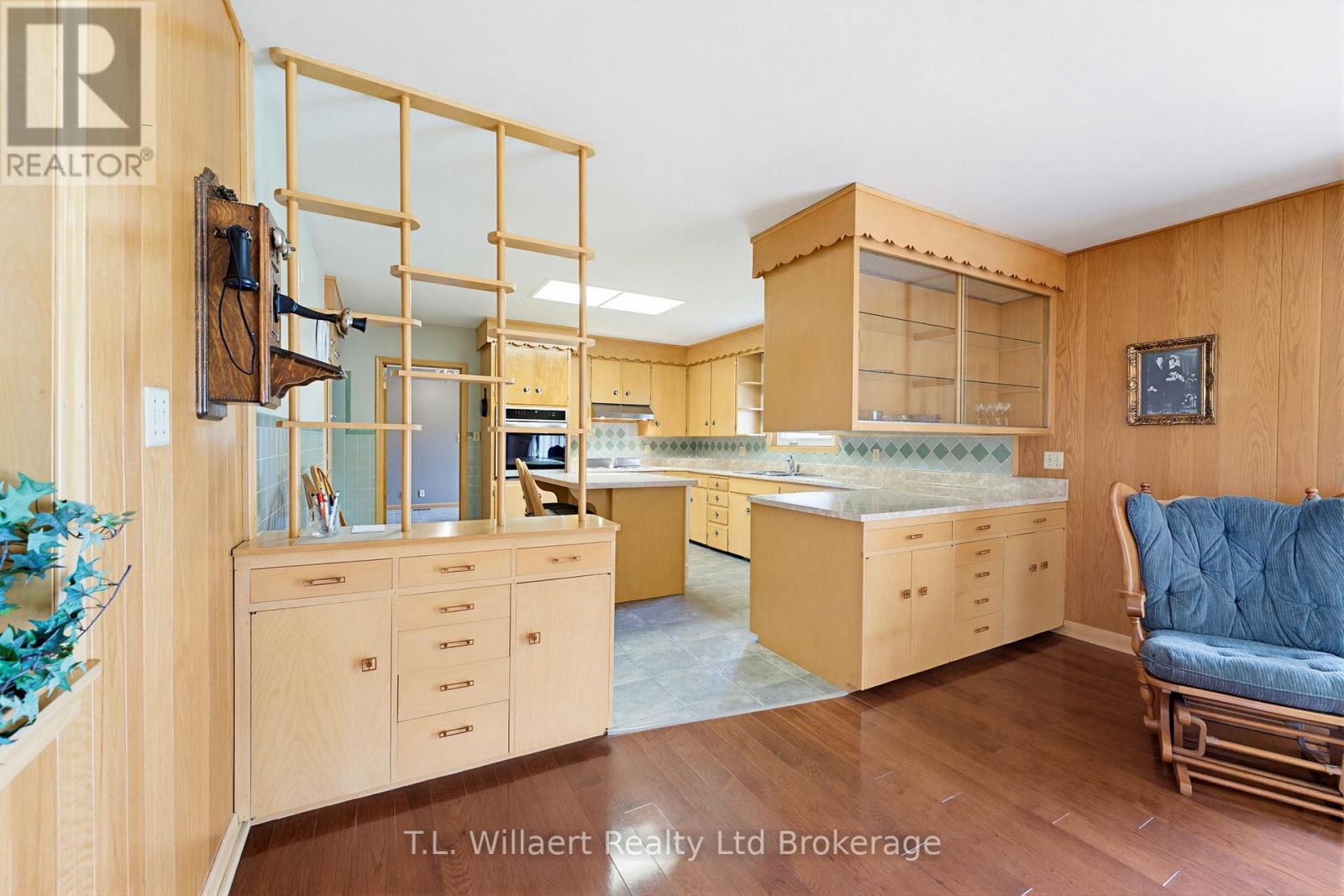 70 ALBERT STREET - 10