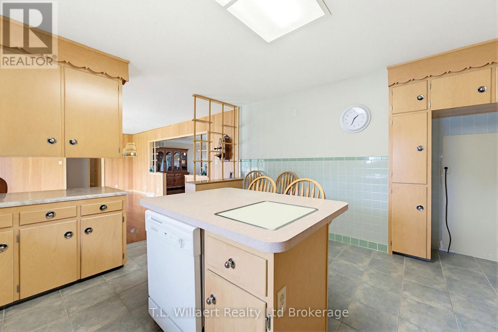 70 ALBERT STREET - 14