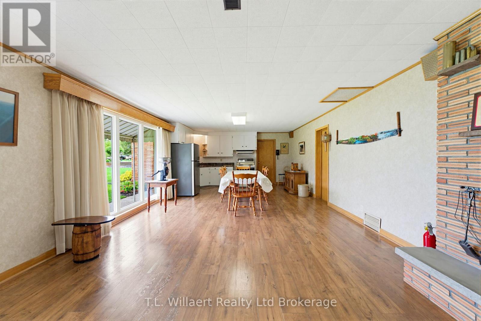 70 ALBERT STREET - 31