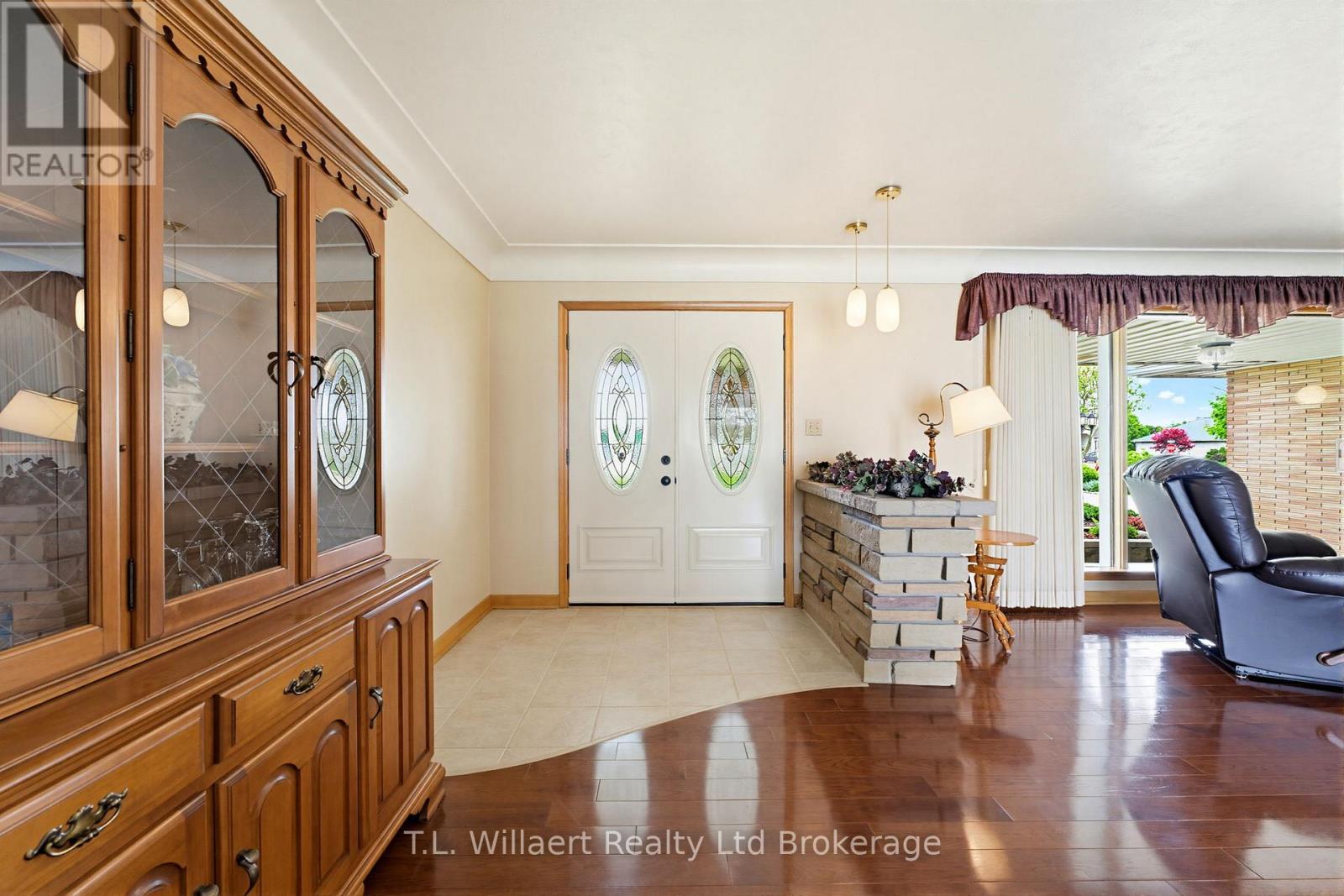70 ALBERT STREET - 6