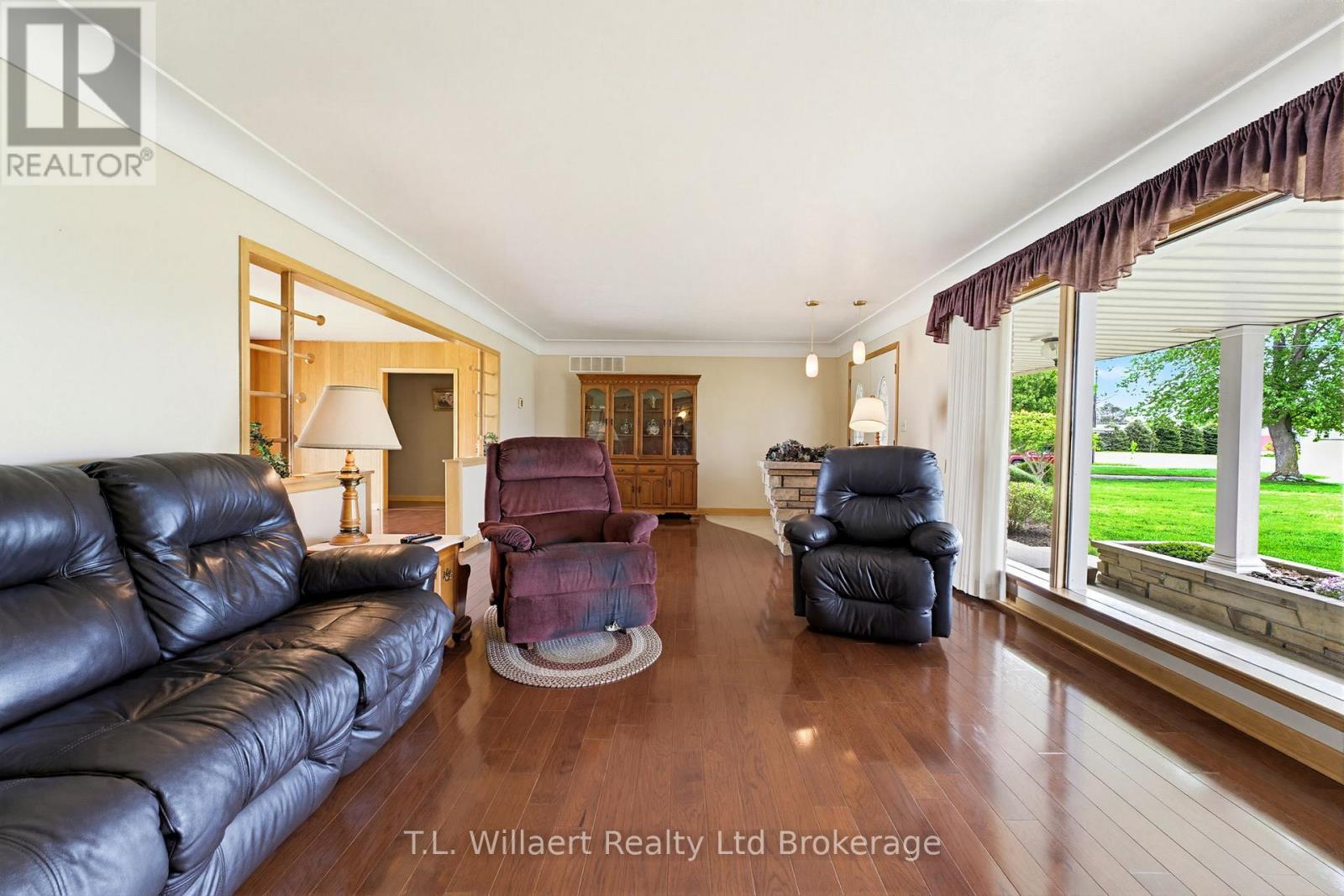 70 ALBERT STREET - 8