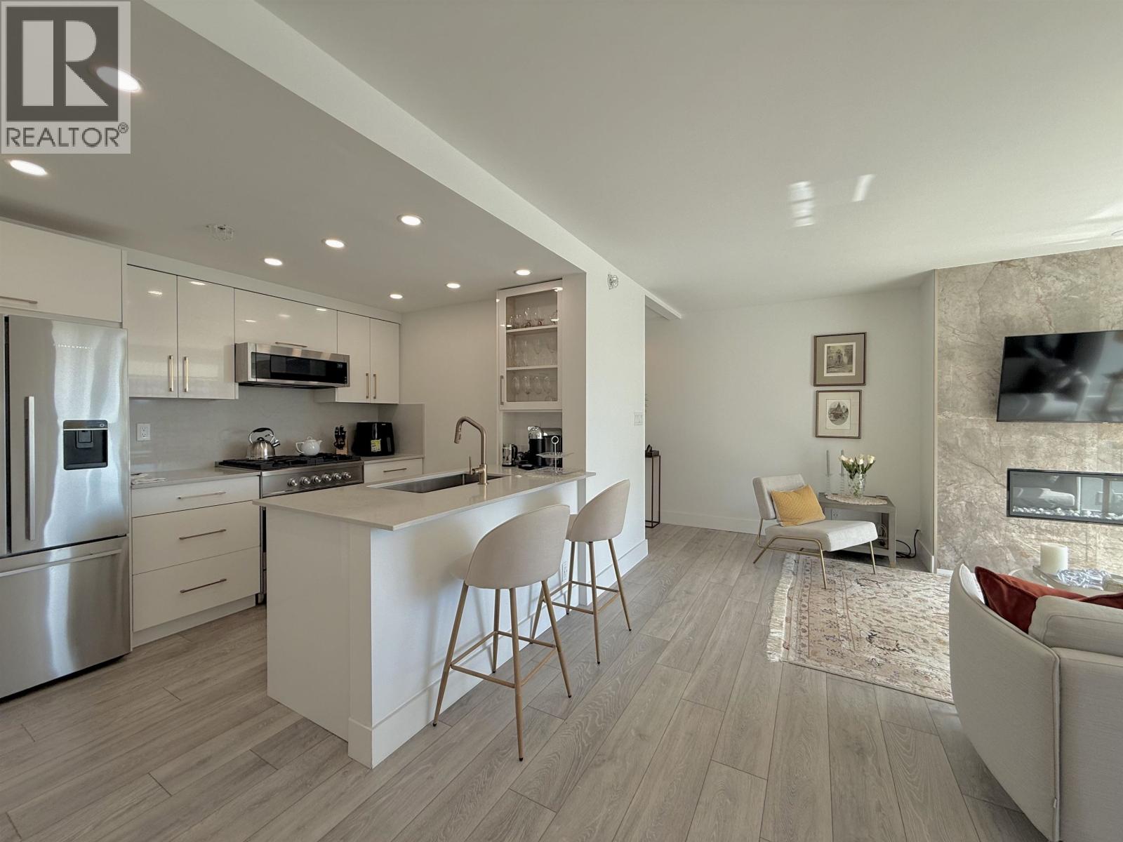 House in Vancouver - Image 30