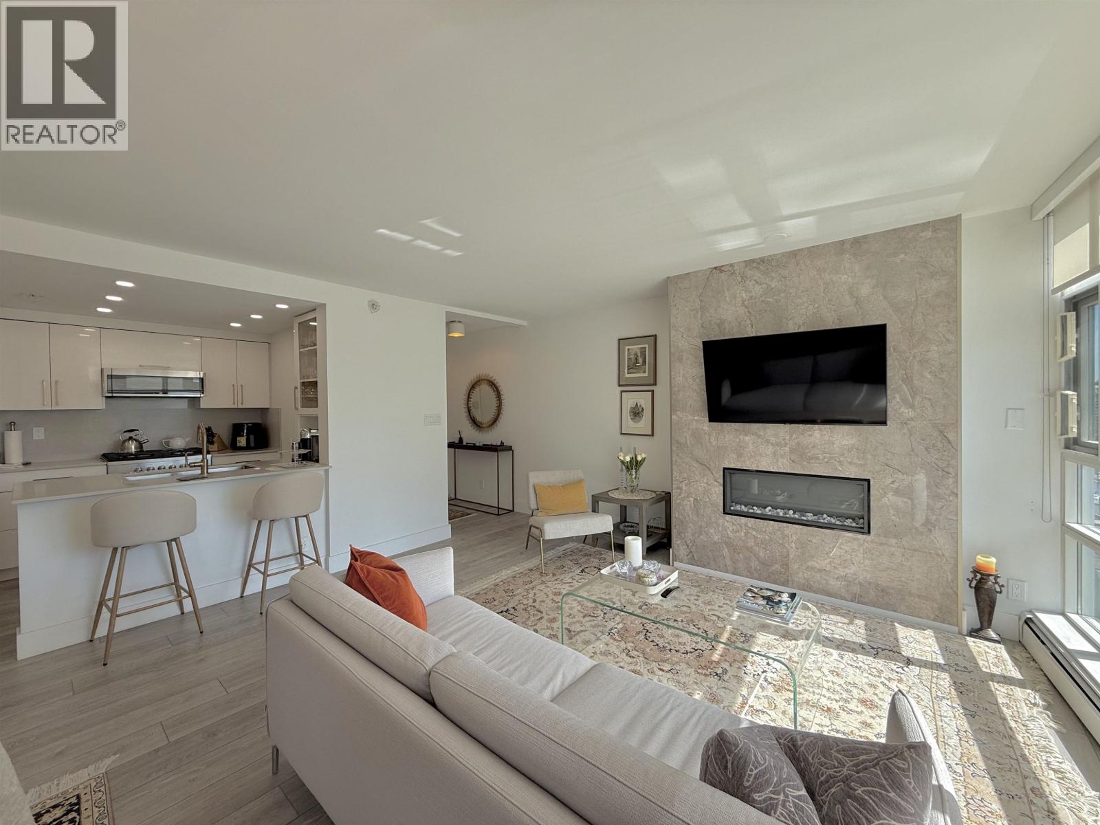 1008 198 AQUARIUS Mews - photo 2