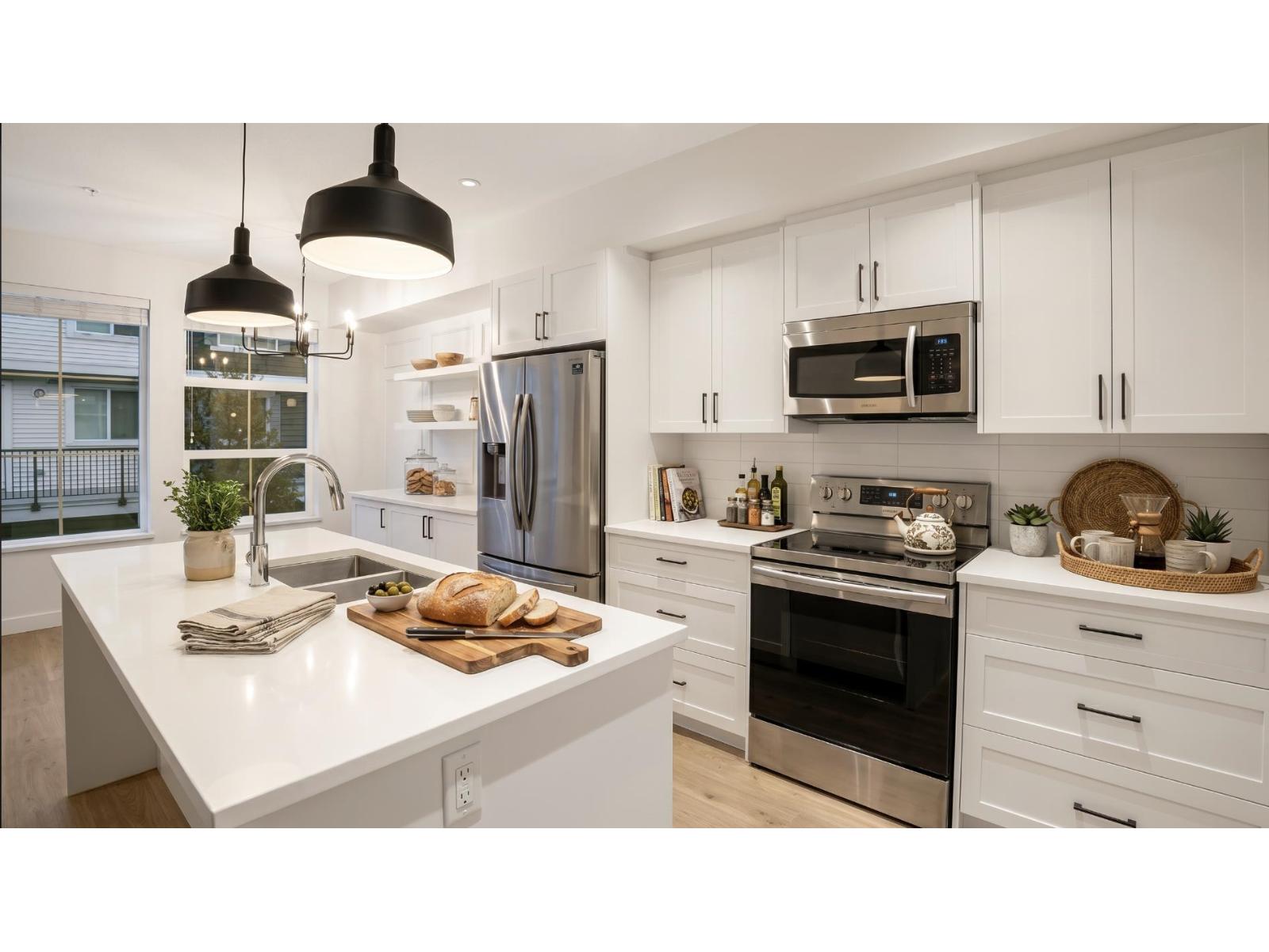 73 8371 202B STREET, Langley
