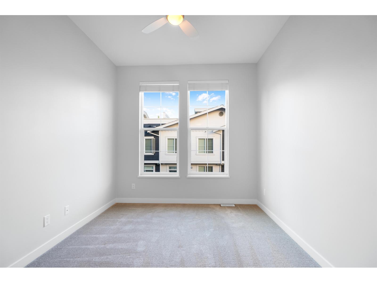 73 8371 202B STREET, Langley