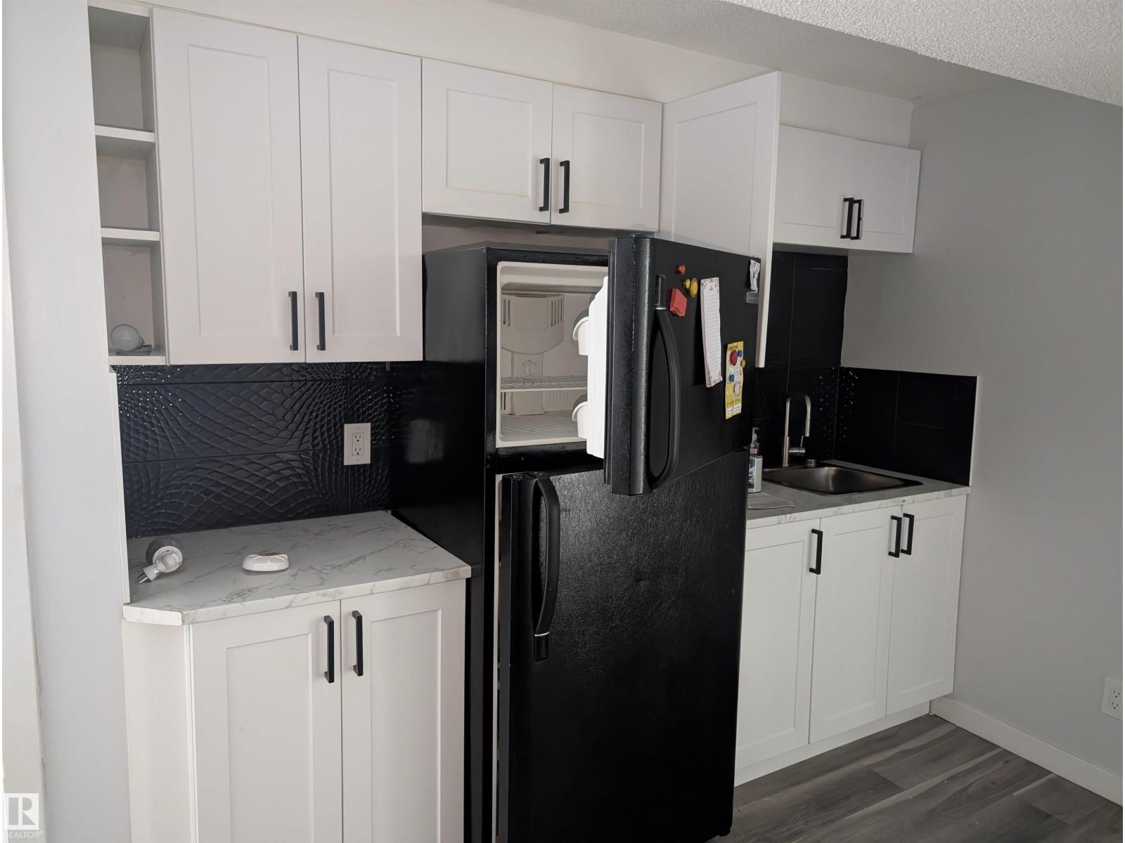 17619 49 ST NW - 7