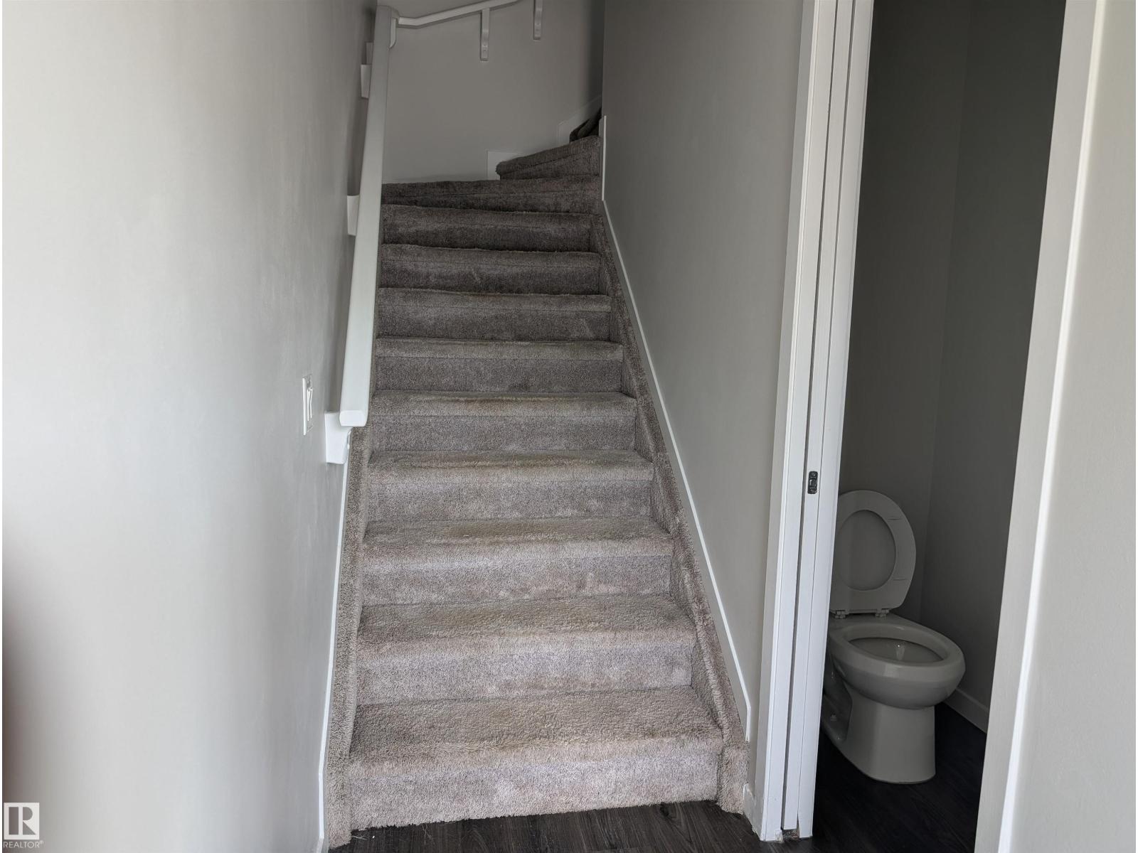 17619 49 ST NW - 11