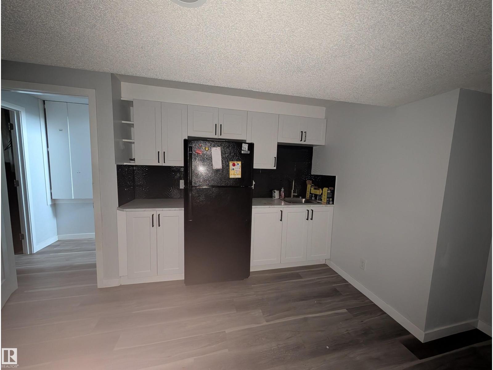 17619 49 ST NW - 14