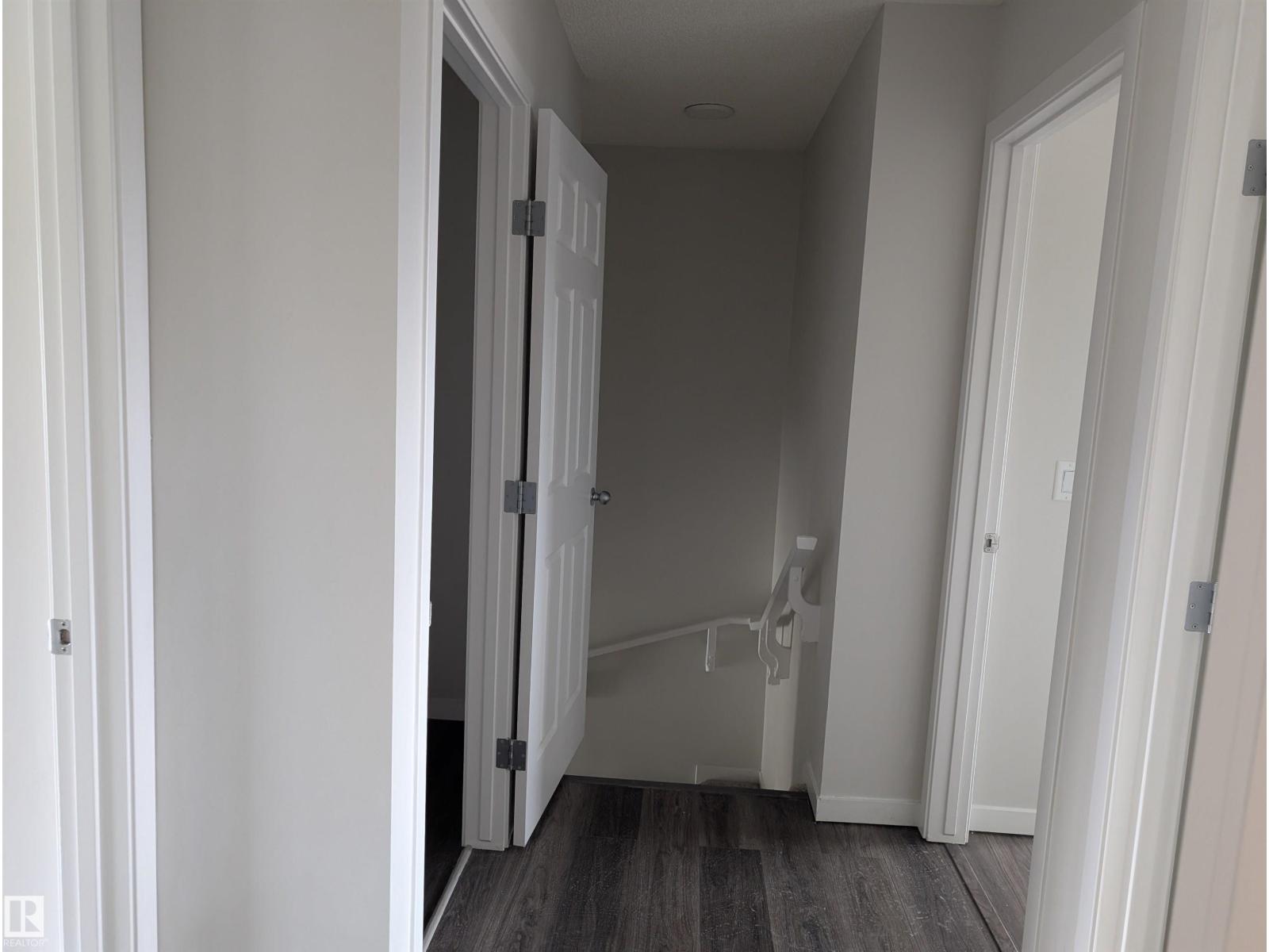 17619 49 ST NW - 5