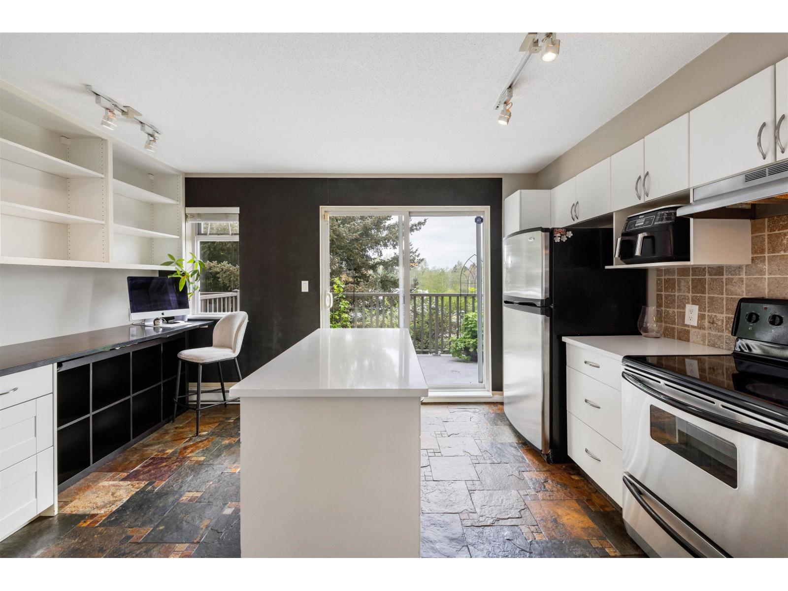 102 15175 62A AVENUE, Surrey
