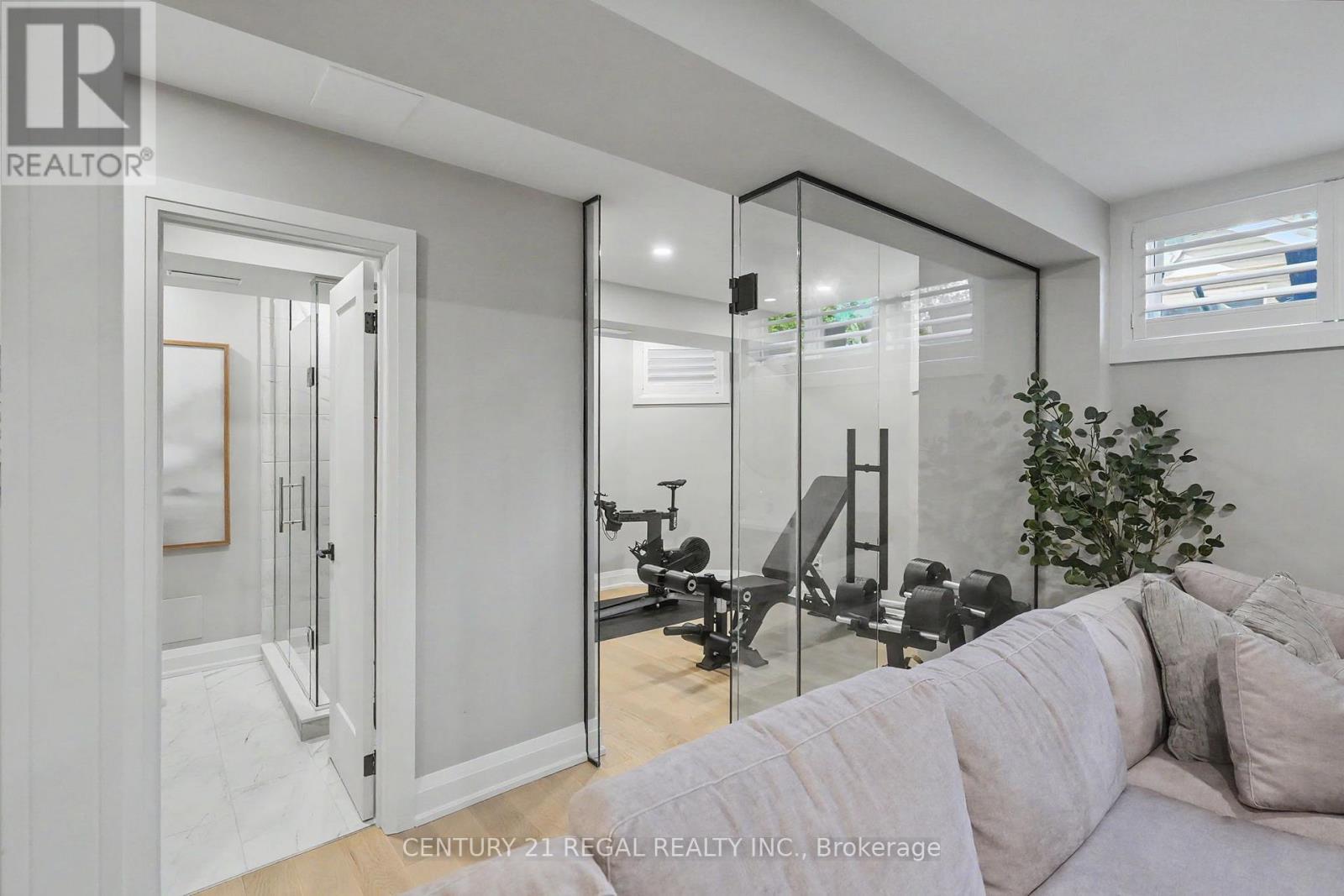 2260 CHICKADEE CRESCENT - 34