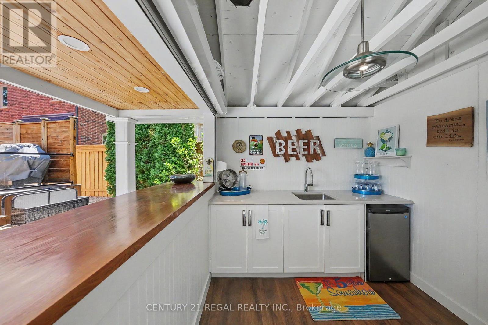 2260 CHICKADEE CRESCENT - 39