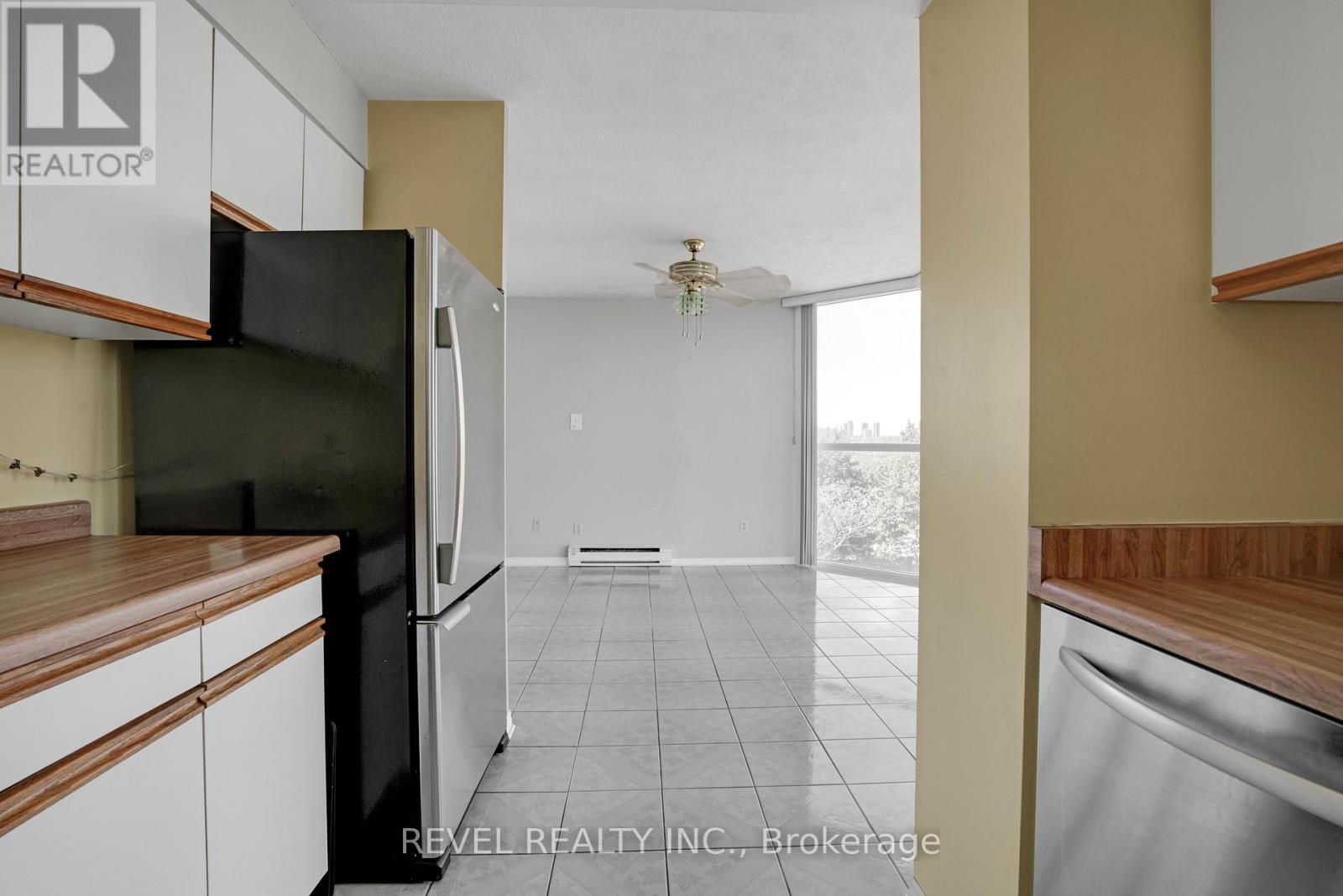#403 1360 RATHBURN ROAD E - 12