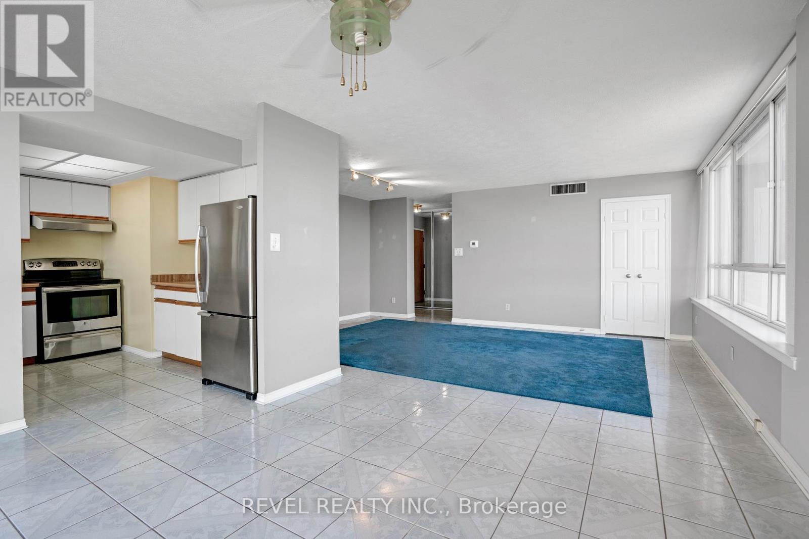 #403 1360 RATHBURN ROAD E - 13