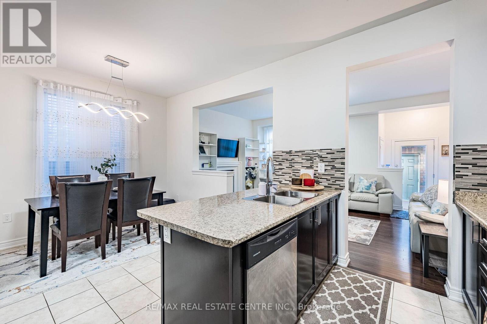 248 INSPIRE BOULEVARD - 20