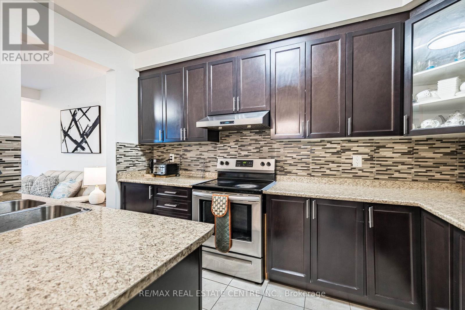 248 INSPIRE BOULEVARD - 21