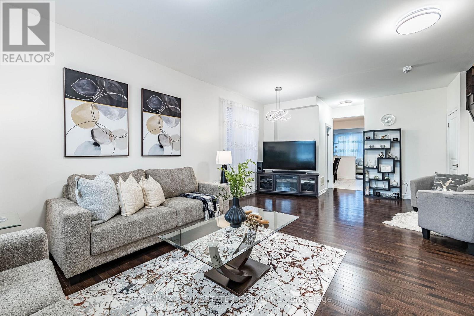 248 INSPIRE BOULEVARD - 6