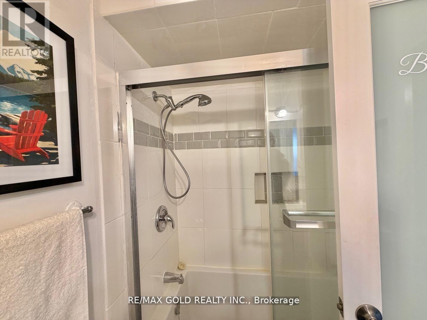 #26 7707 DARCEL AVENUE - 28