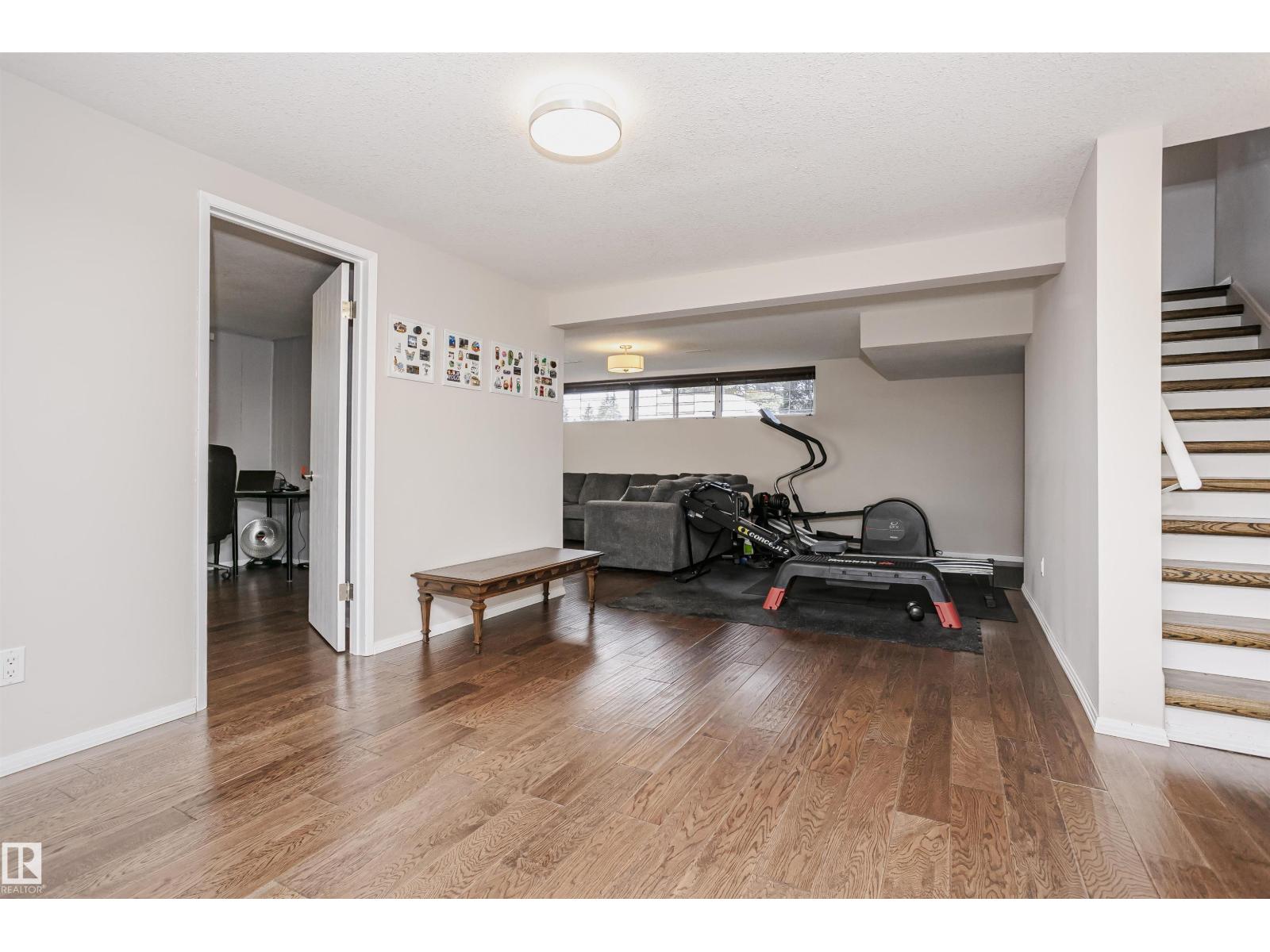 14719 59 AV NW - 21