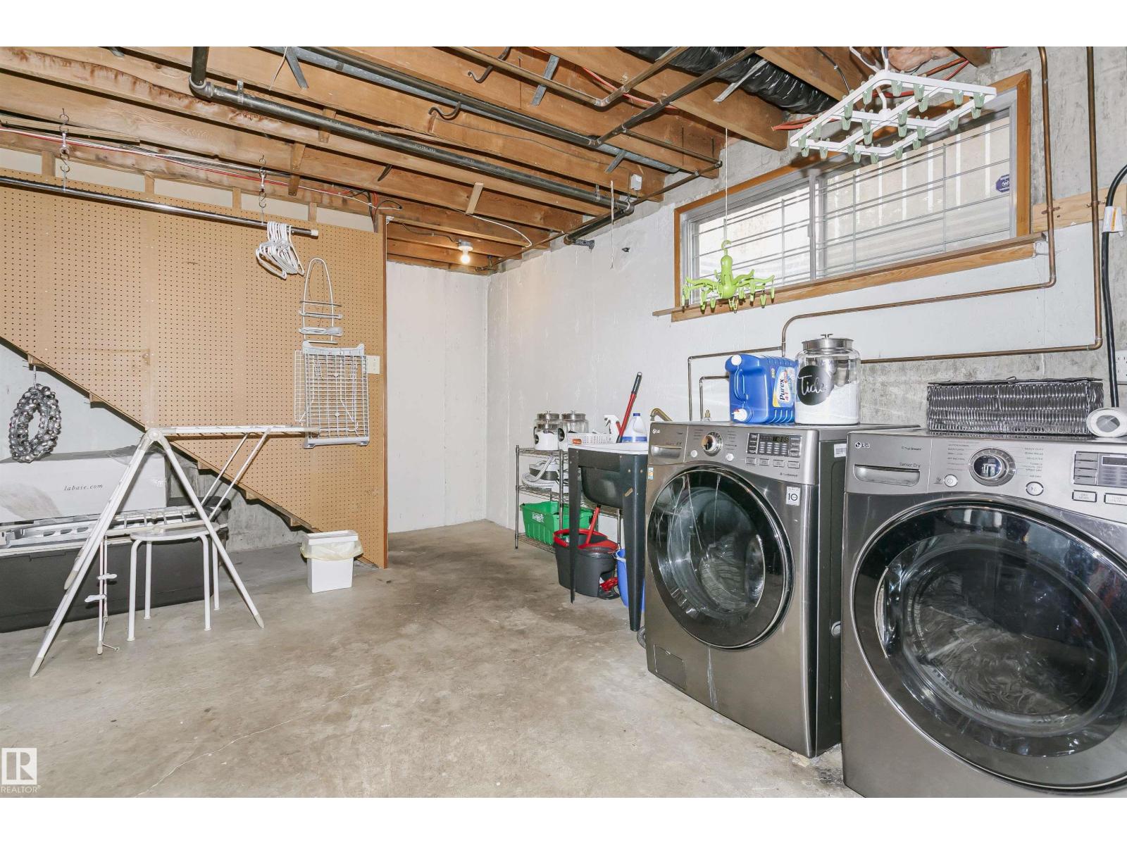 14719 59 AV NW - 27