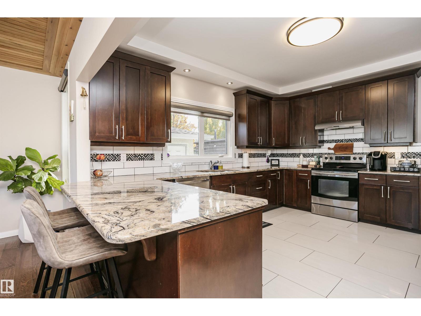 14719 59 AV NW - 7