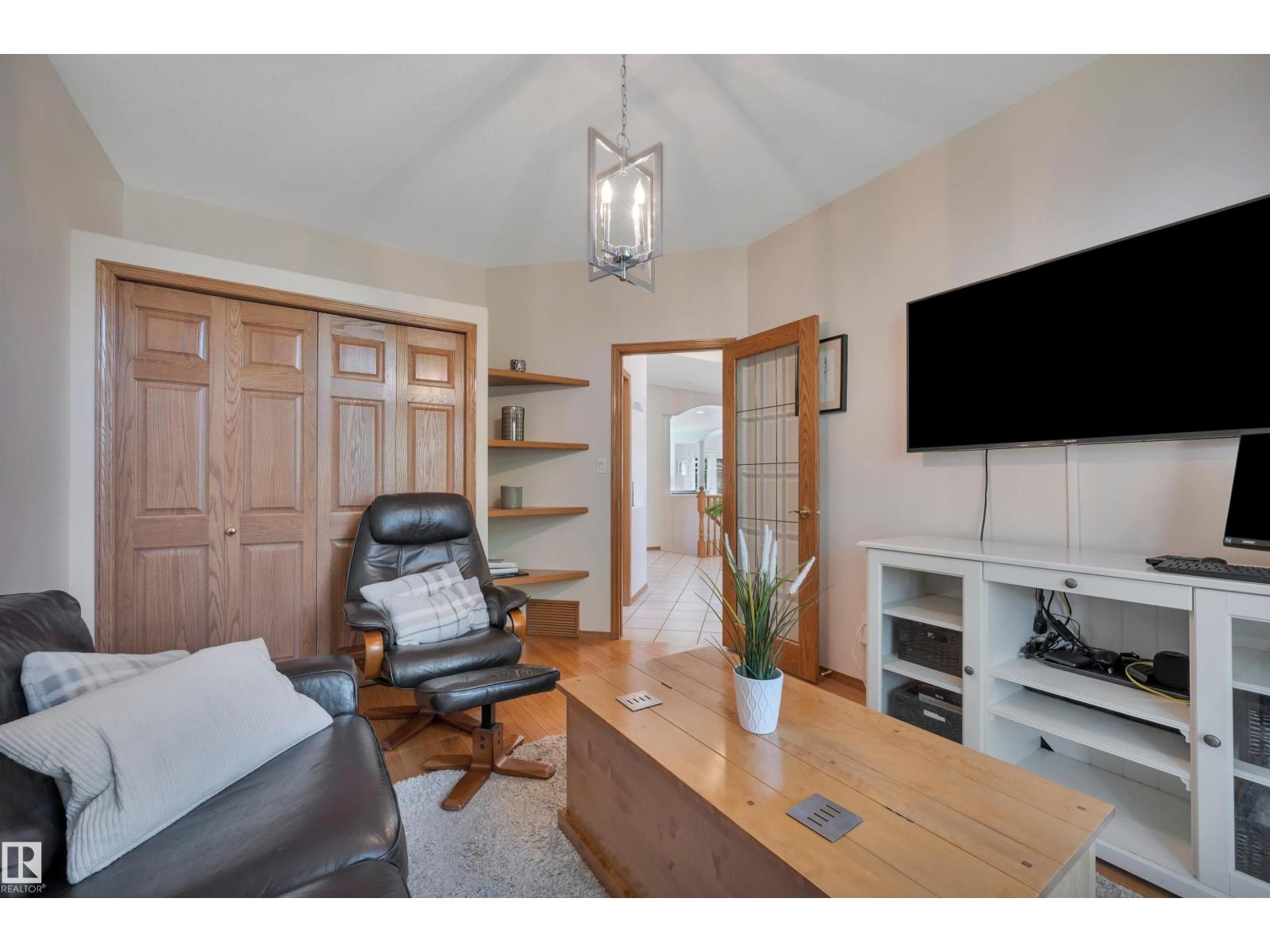 479 ESTATE DR - 29