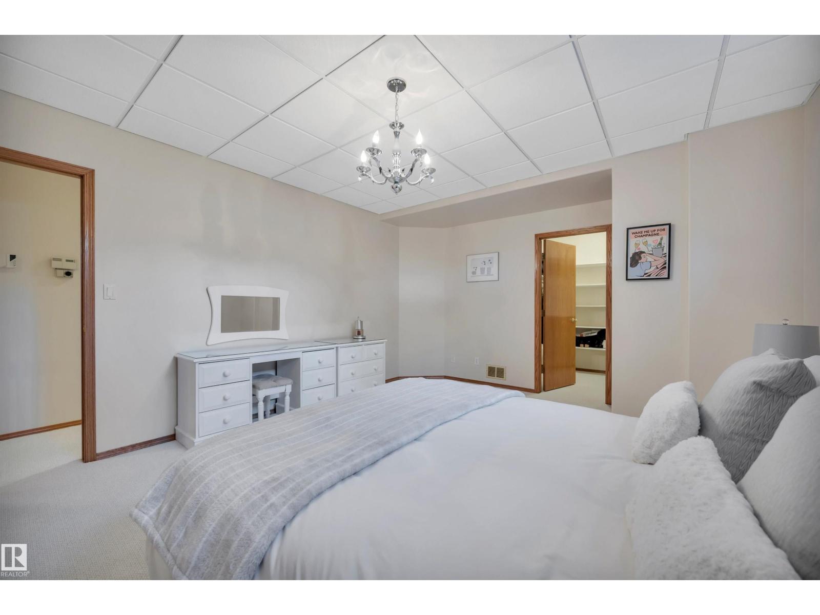 479 ESTATE DR - 43