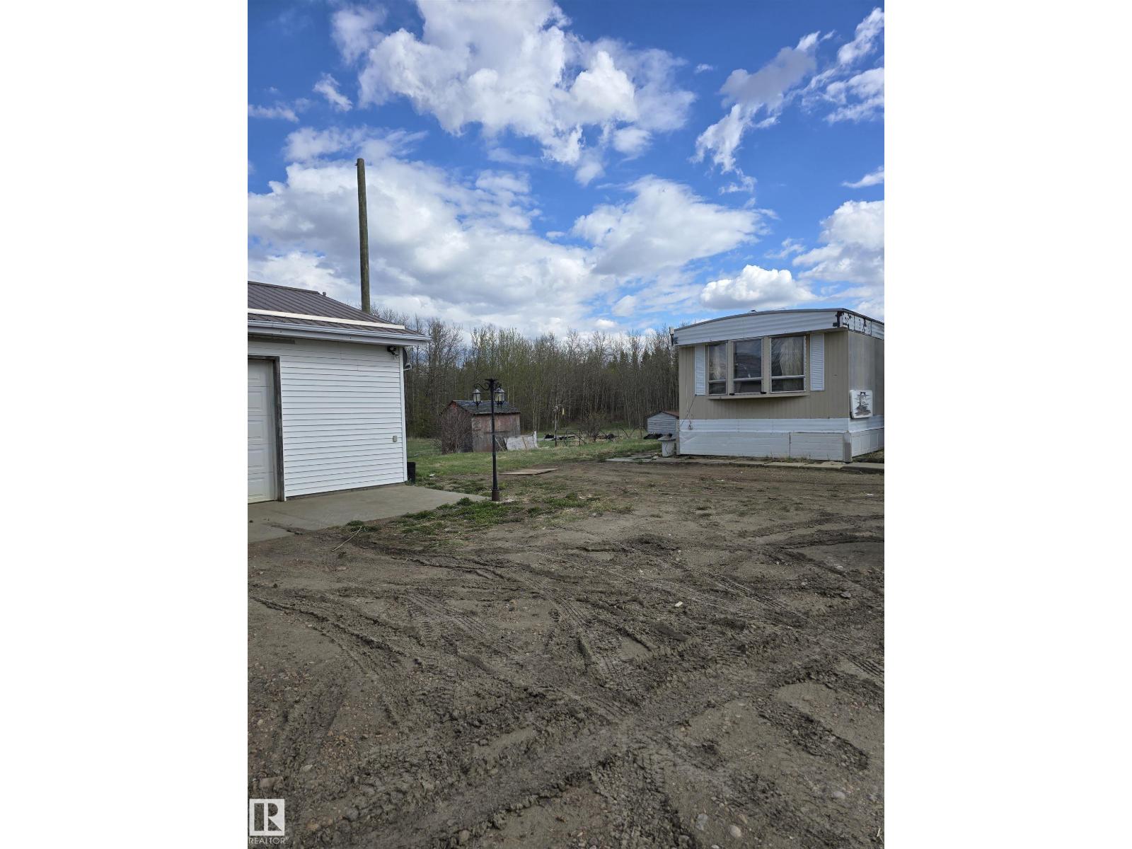 53559 Range rd 220 — photo 12