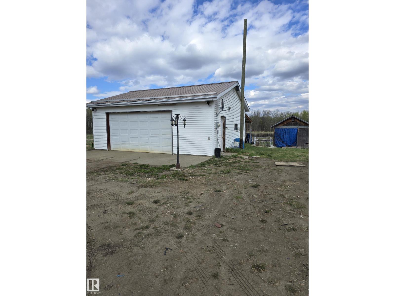53559 Range rd 220 - photo 3