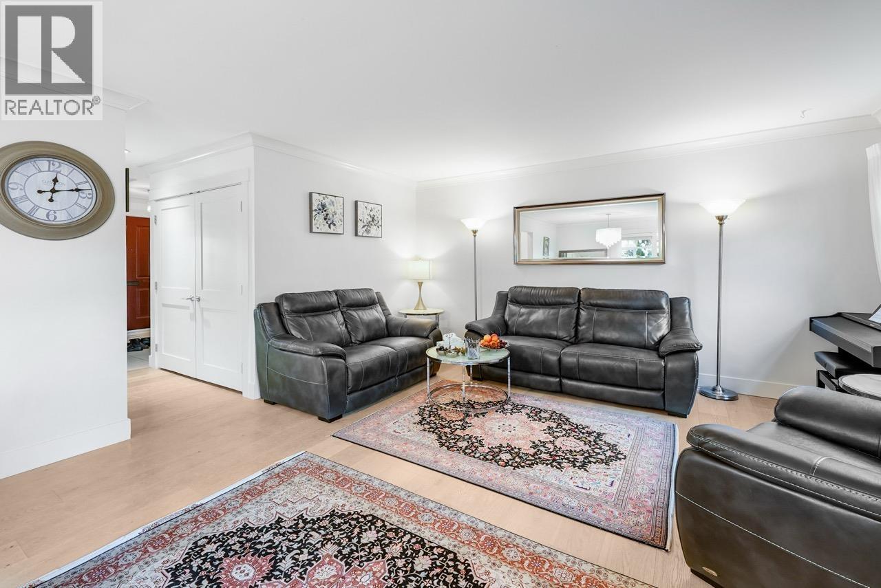38 889 TOBRUCK AVENUE, North Vancouver