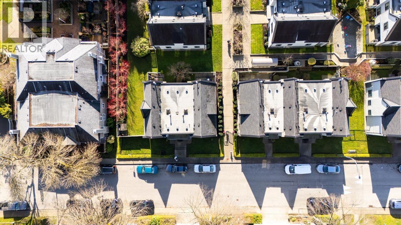 38 889 TOBRUCK AVENUE, North Vancouver