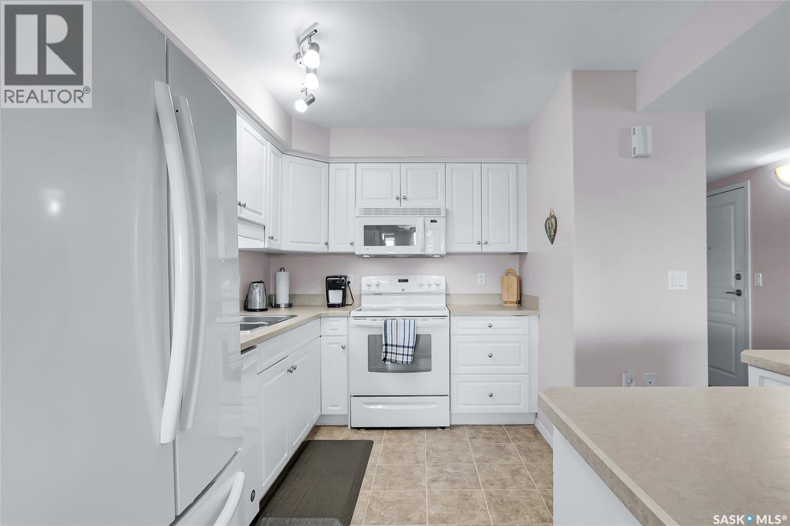 #215 2213 Adelaide STREET E - 13