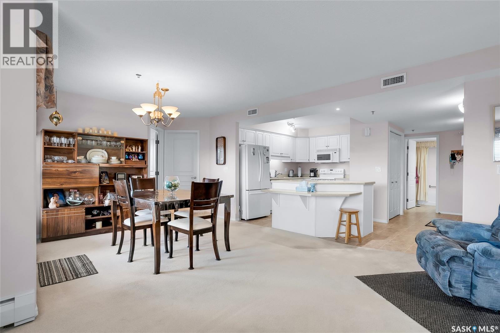 #215 2213 Adelaide STREET E - 19